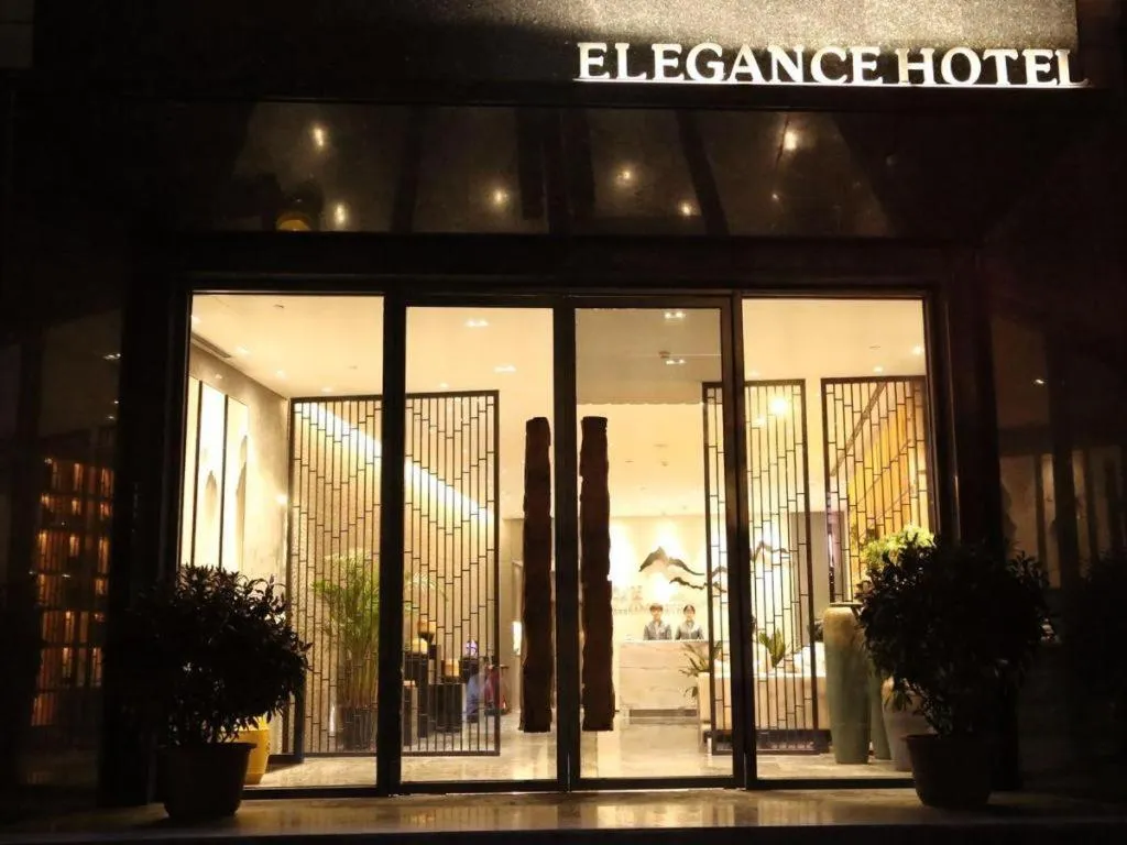 Qingdao Elegance Hotel
