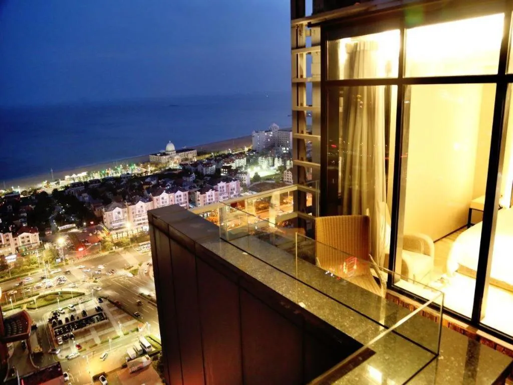 Qingdao Elegance Hotel