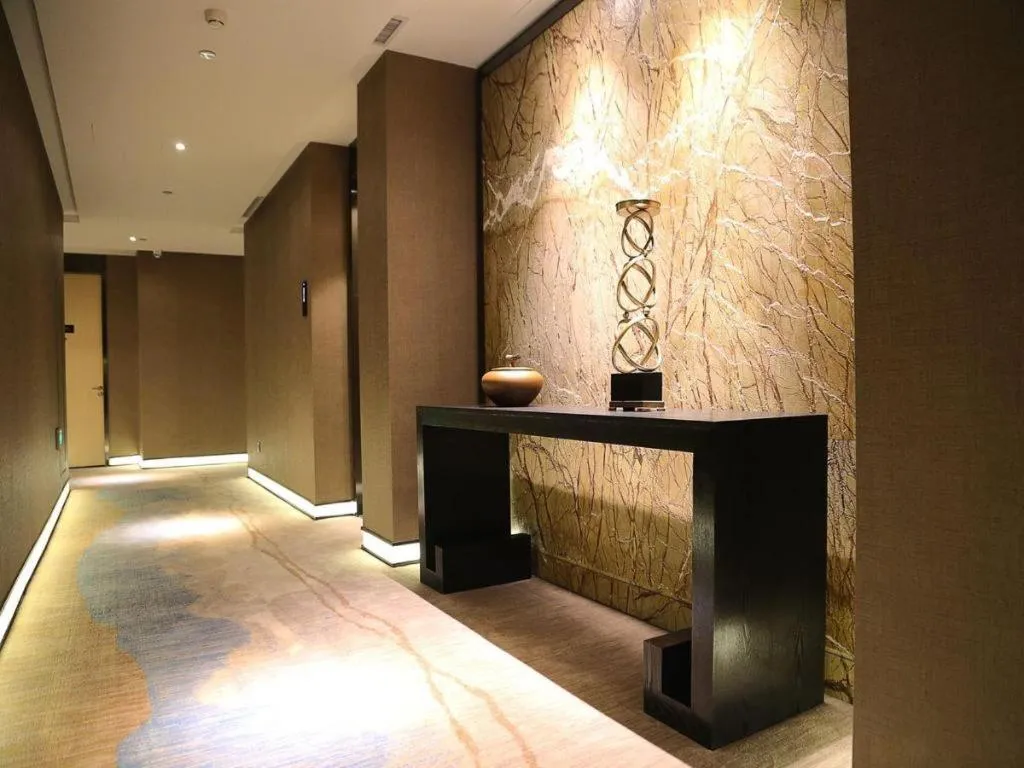 Qingdao Elegance Hotel