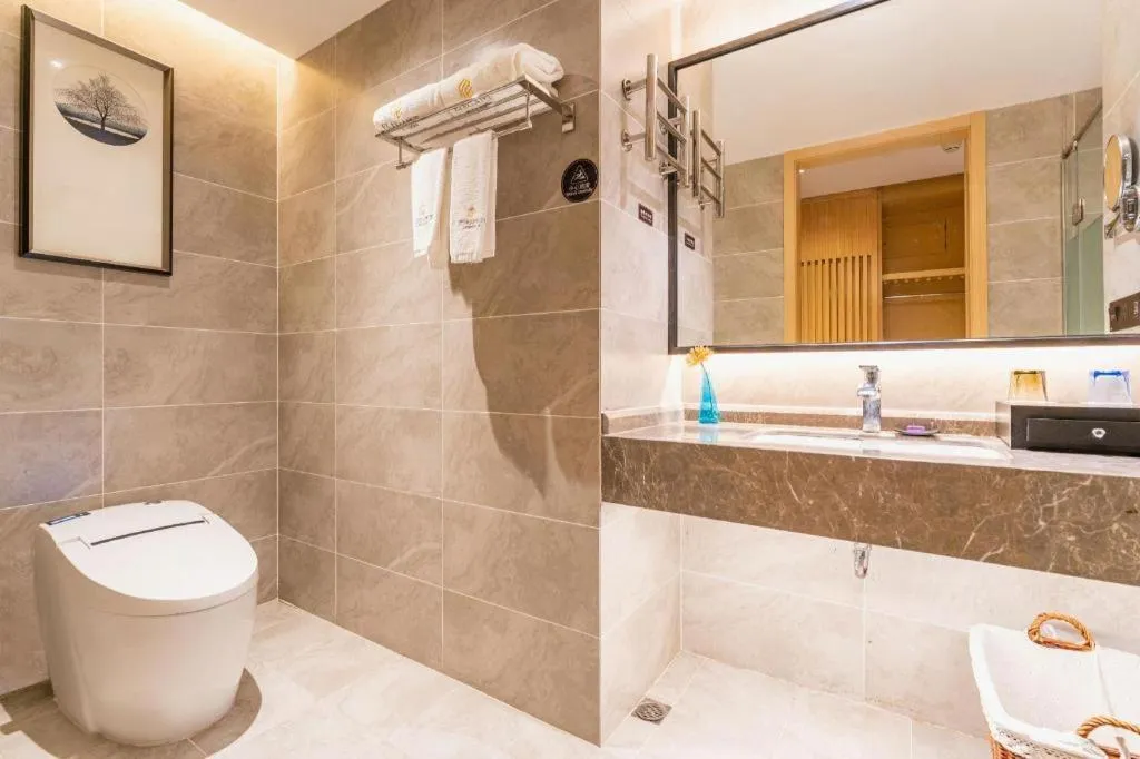 Qingdao Elegance Hotel