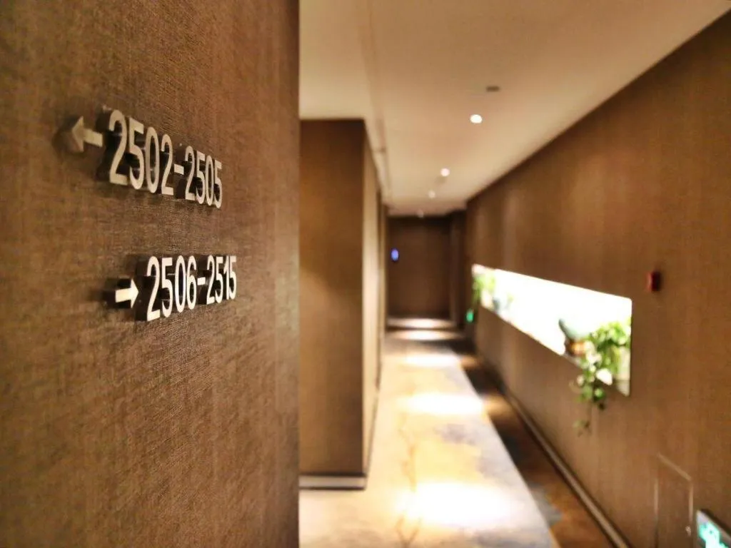 Qingdao Elegance Hotel