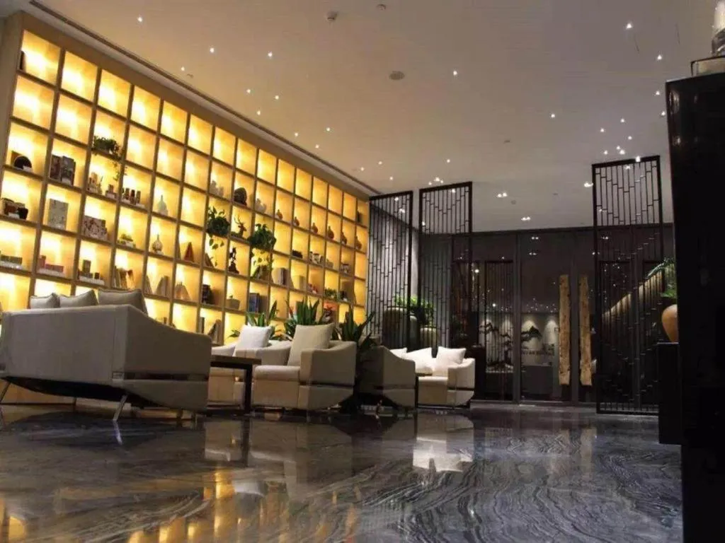 Qingdao Elegance Hotel