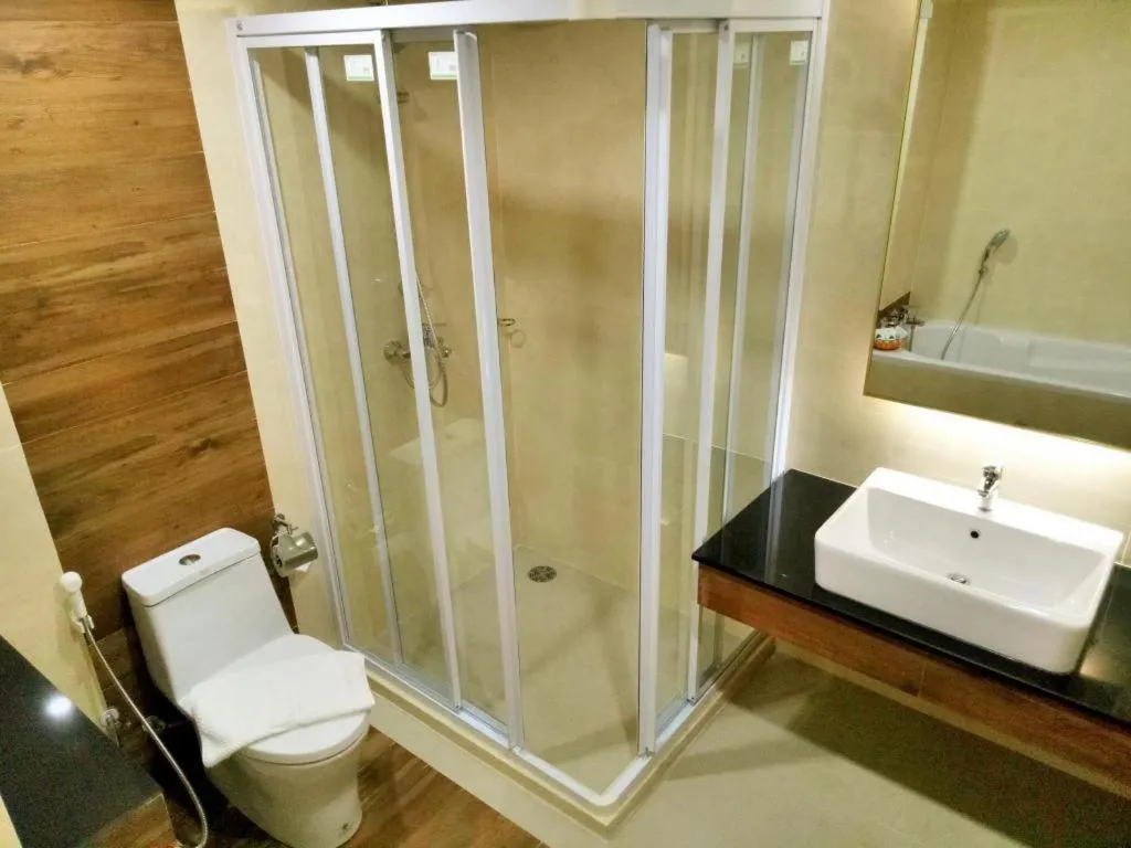 Mayflower Grande Hotel