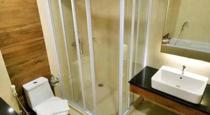 Mayflower Grande Hotel