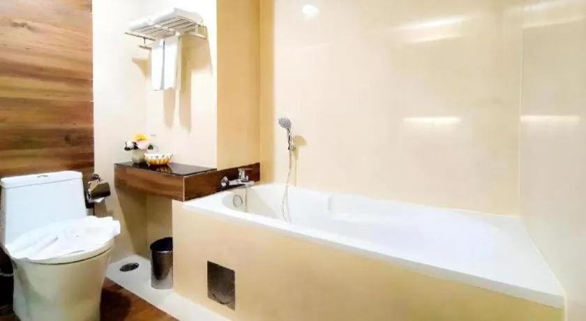 Mayflower Grande Hotel