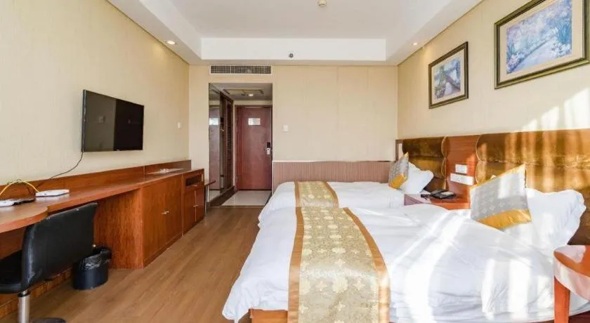 Bed in Qingdao TianRun JinWang Hotel