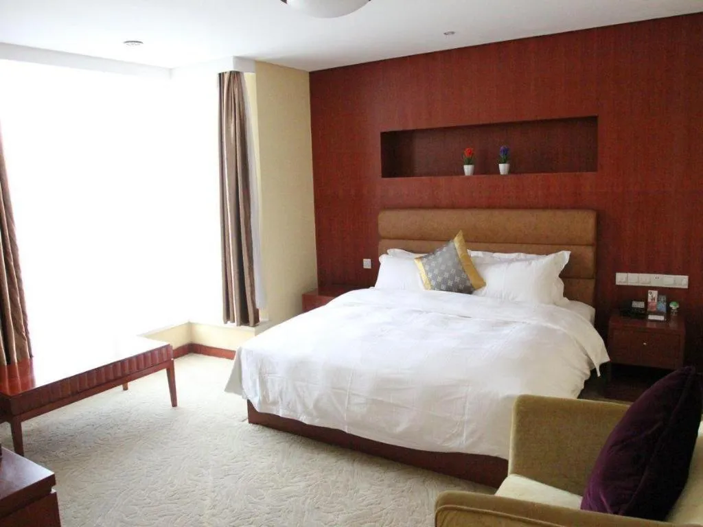 Bed in Qingdao TianRun JinWang Hotel