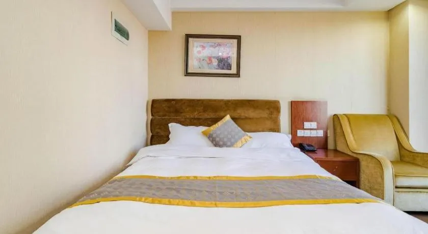 Bed in Qingdao TianRun JinWang Hotel