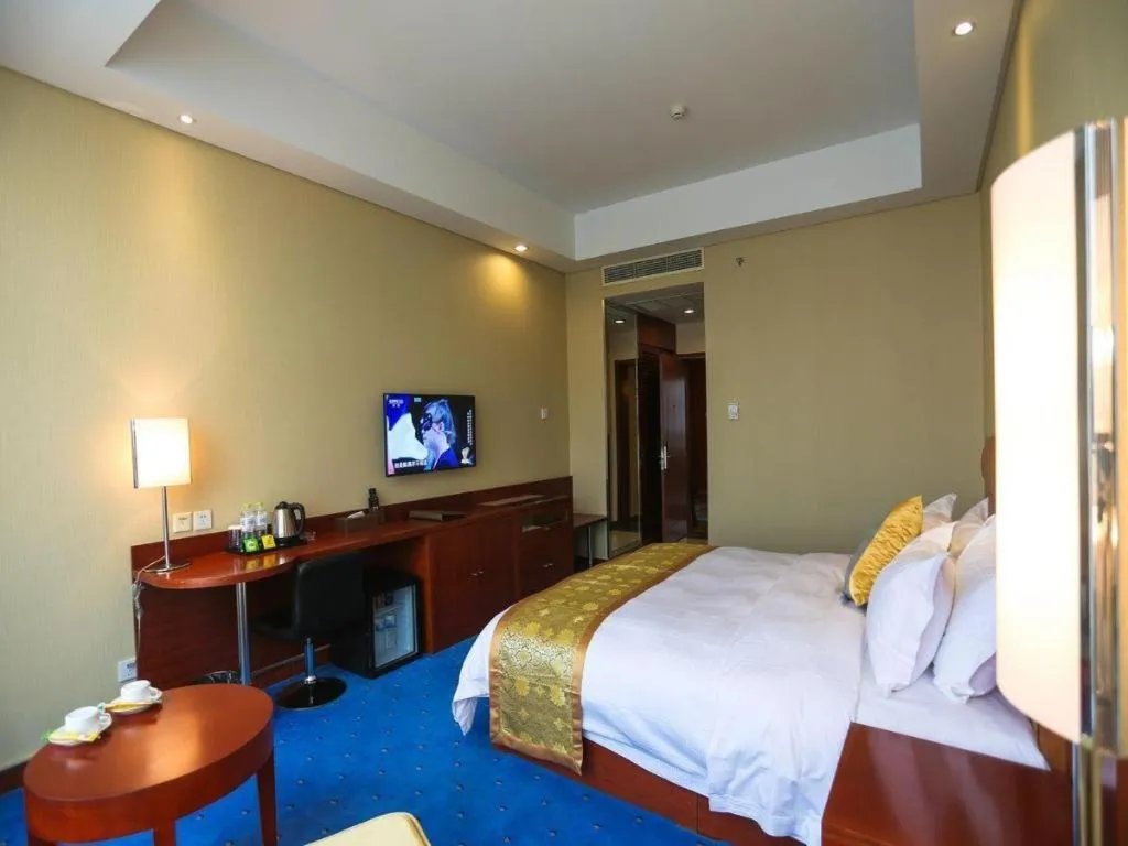 Bed in Qingdao TianRun JinWang Hotel