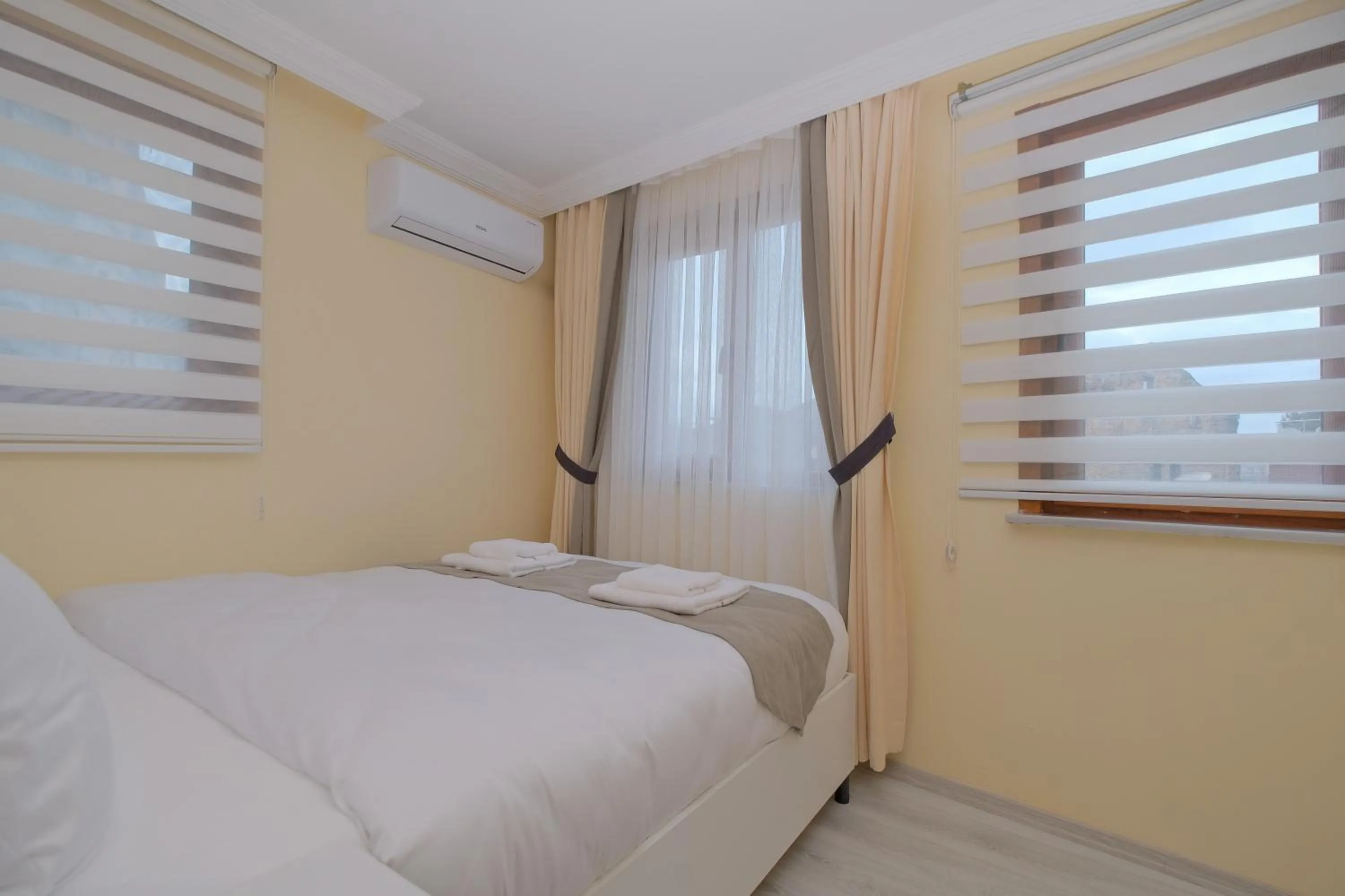 Bed in Lucky Hotel İstanbul