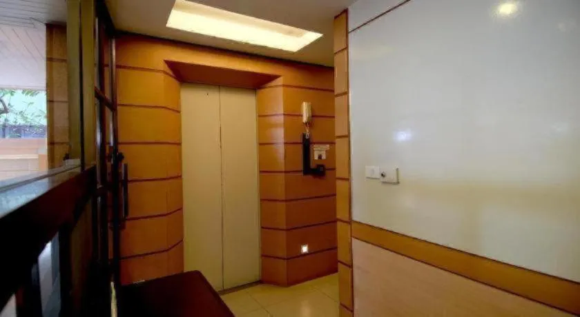 Alameda Suites Hotel