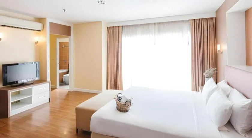 Bed in Clef Hotel Bangkok