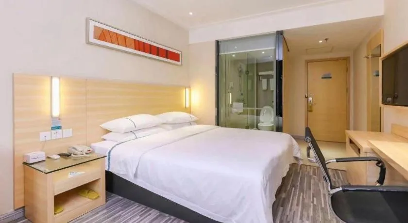 Bed in City Comfort Inn Zhongshan Lihe Square Walmart Branch