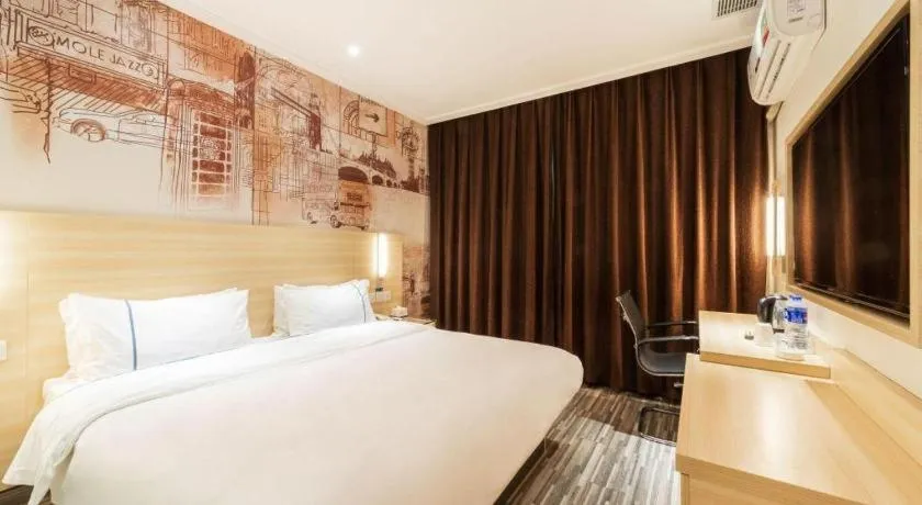 Bed in City Comfort Inn Zhongshan Lihe Square Walmart Branch