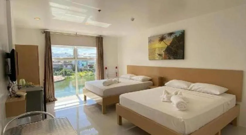 Bed in Jeffrey S Hotel