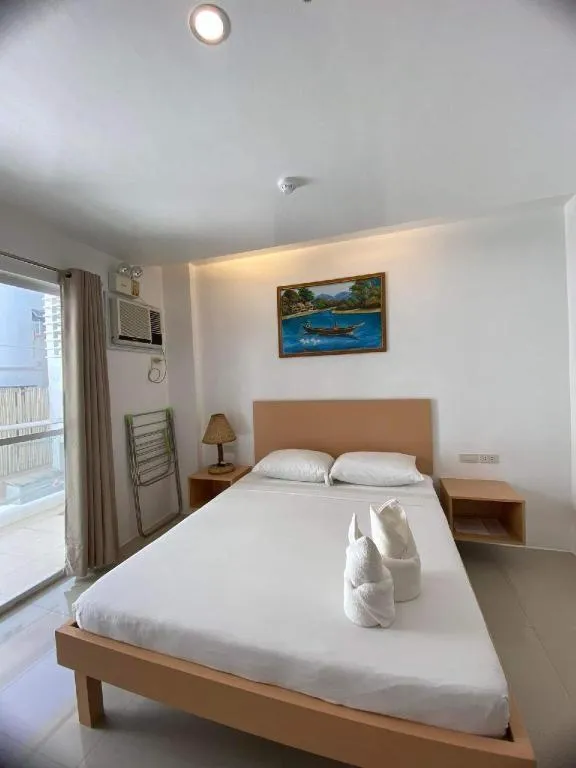 Bed in Jeffrey S Hotel