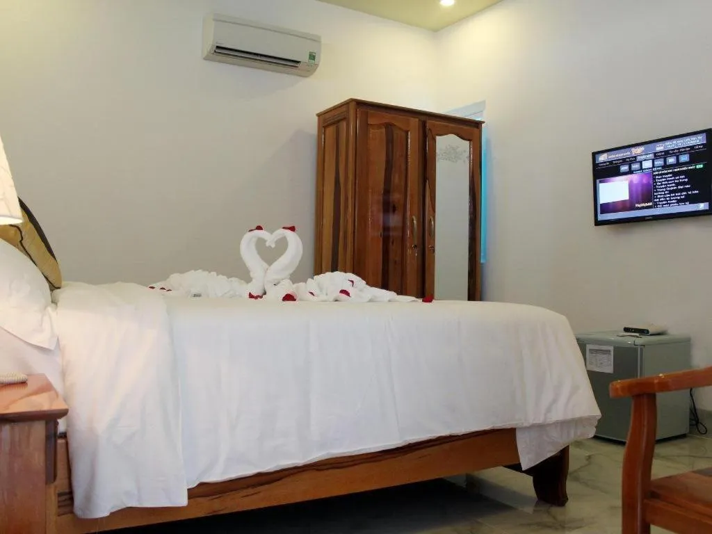 Bed in Hong Mai Hotel Nha Trang