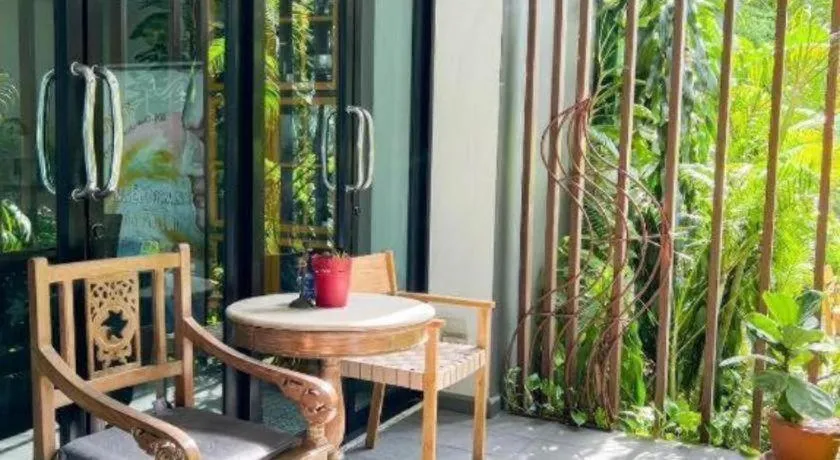 BB House Mini Suite Hotel