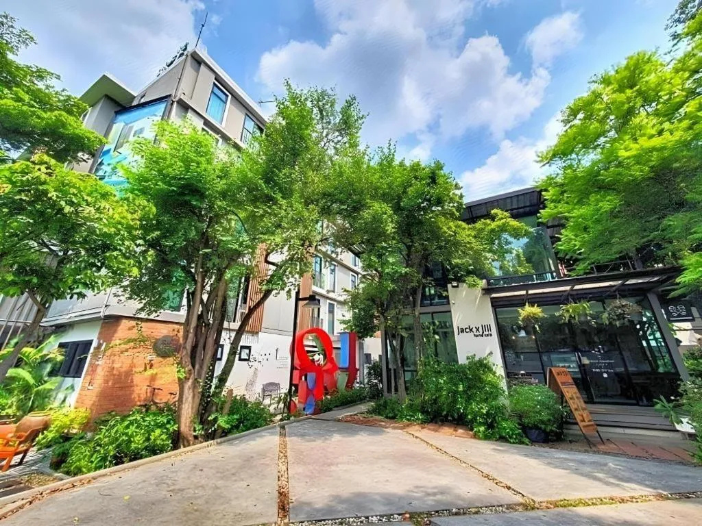 BB House Mini Suite Hotel