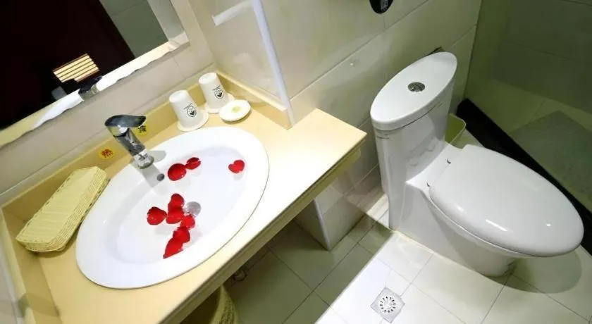 GreenTree Inn Shandong Yuncheng Ximen Street Songjiang Kung Fu School Business Hotel