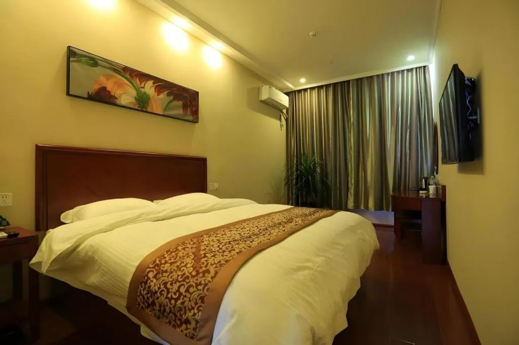 Bed in GreenTree Inn Shandong Yuncheng Ximen Street Songjiang Kung Fu School Business Hotel