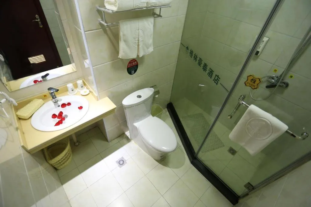 GreenTree Inn Shandong Yuncheng Ximen Street Songjiang Kung Fu School Business Hotel