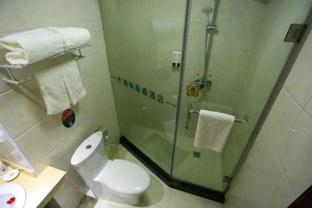 GreenTree Inn Shandong Yuncheng Ximen Street Songjiang Kung Fu School Business Hotel