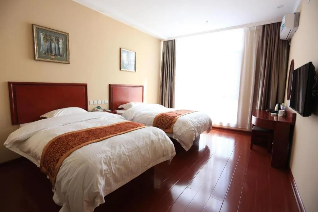 Bed in GreenTree Inn Shandong Yuncheng Ximen Street Songjiang Kung Fu School Business Hotel