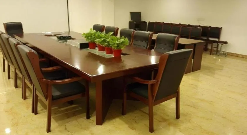 GreenTree Inn Shandong Yuncheng Ximen Street Songjiang Kung Fu School Business Hotel