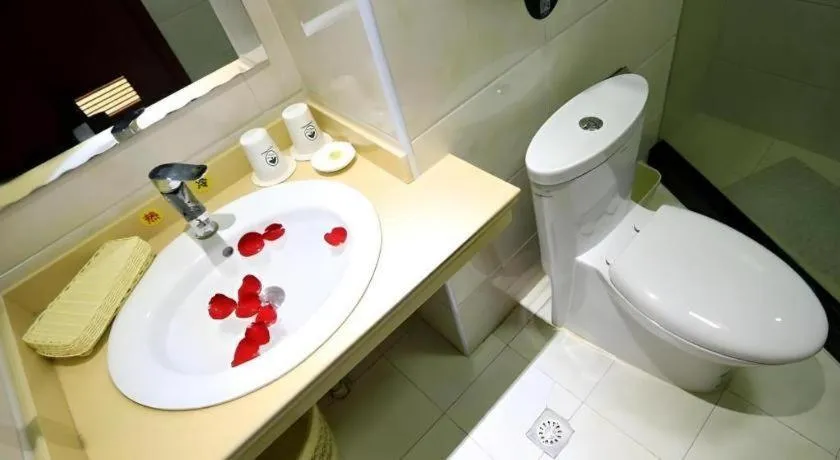 GreenTree Inn Shandong Yuncheng Ximen Street Songjiang Kung Fu School Business Hotel