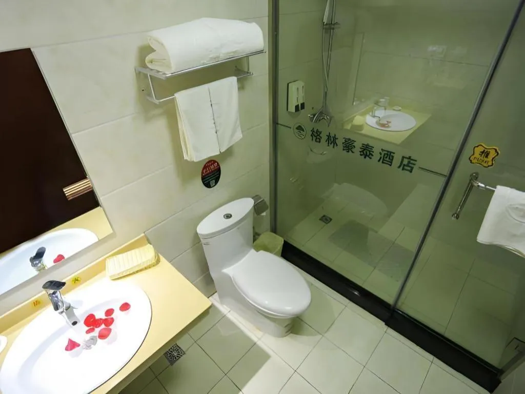 GreenTree Inn Shandong Yuncheng Ximen Street Songjiang Kung Fu School Business Hotel