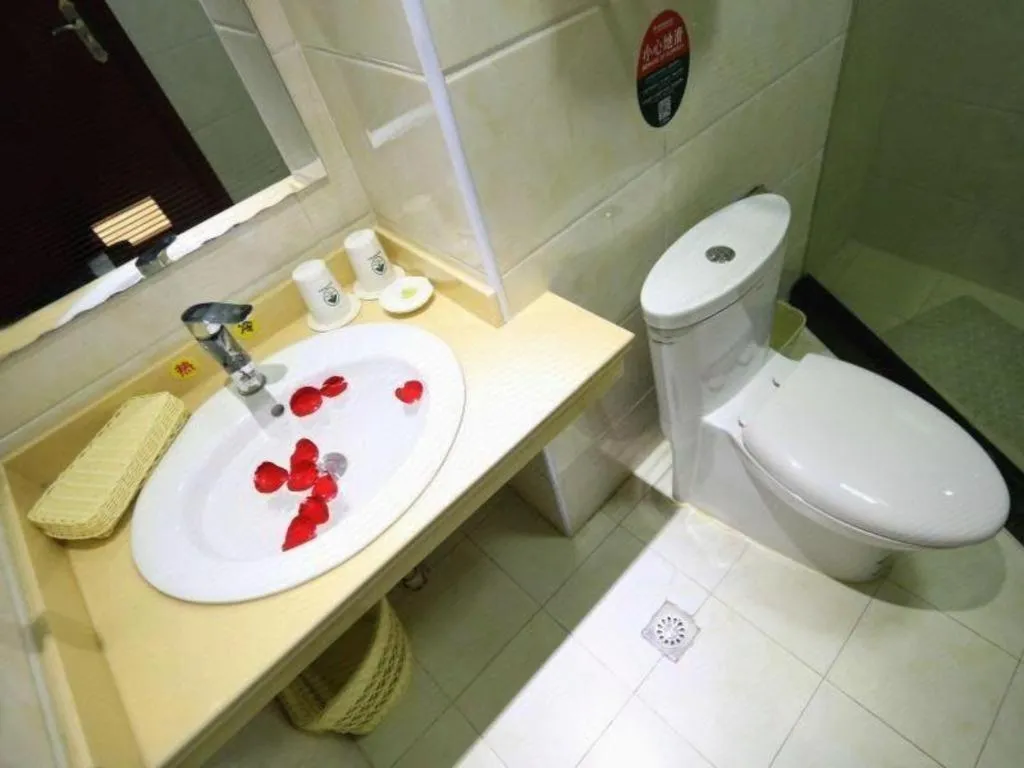 GreenTree Inn Shandong Yuncheng Ximen Street Songjiang Kung Fu School Business Hotel