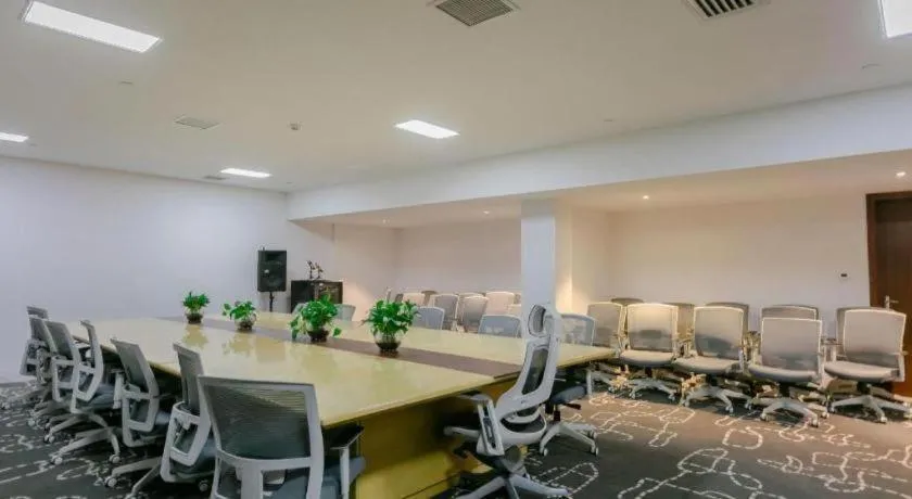 Yongzhou Chuang Fa Cheng XiaoXiangYi Hotel