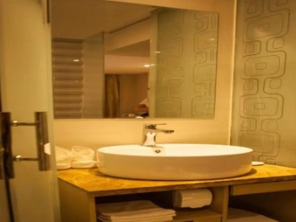 Lavande Hotel Yantai Train Station Branch