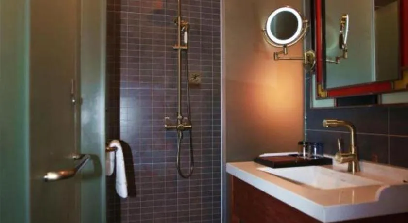 James Joyce Coffetel Wuxi Taihu Square Subway Station Branch