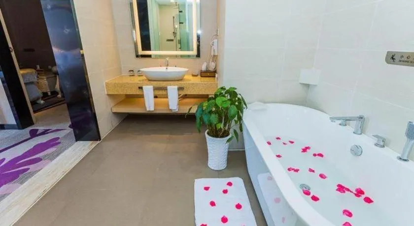 Lavande Hotel Yichang Railway East Station Branch