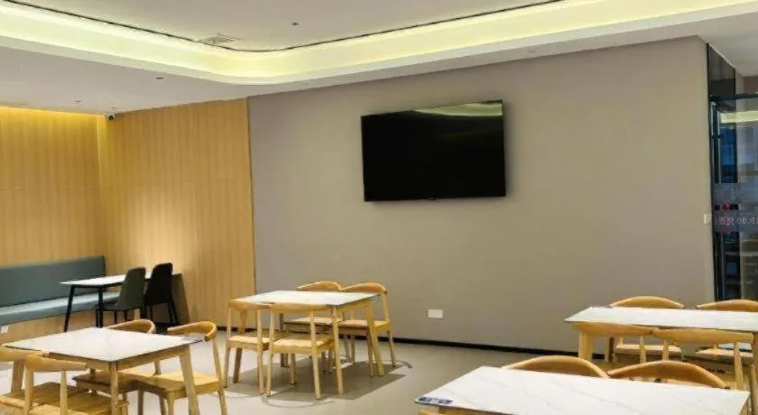 Lavande Hotel Yichang Railway East Station Branch