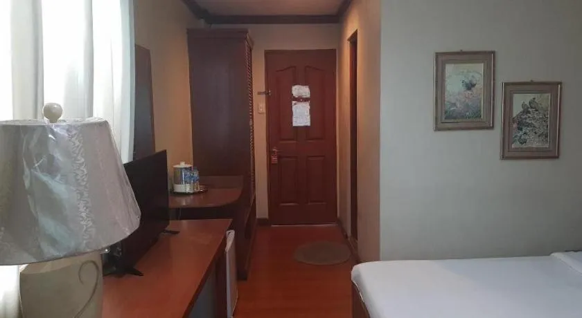 Bed in Chocolate and Berries Hotel