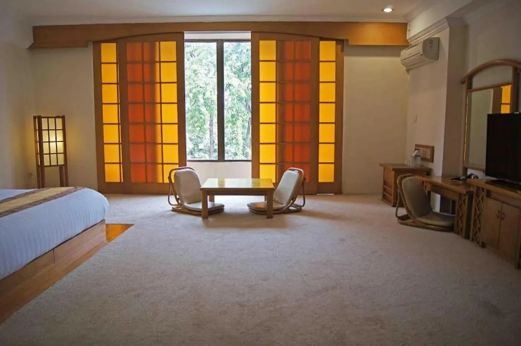 Grand Hotel Surabaya