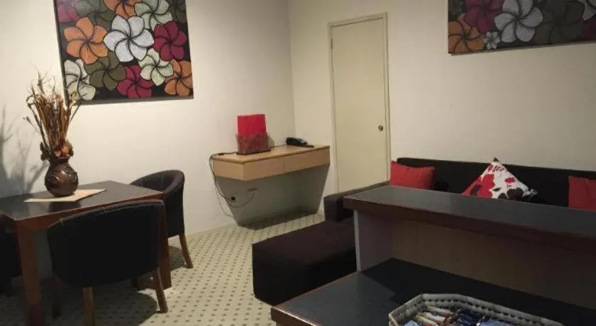 Victoria Palms Hotel