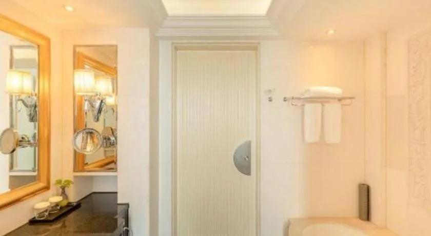 Tongxiang Inspirock Hotel