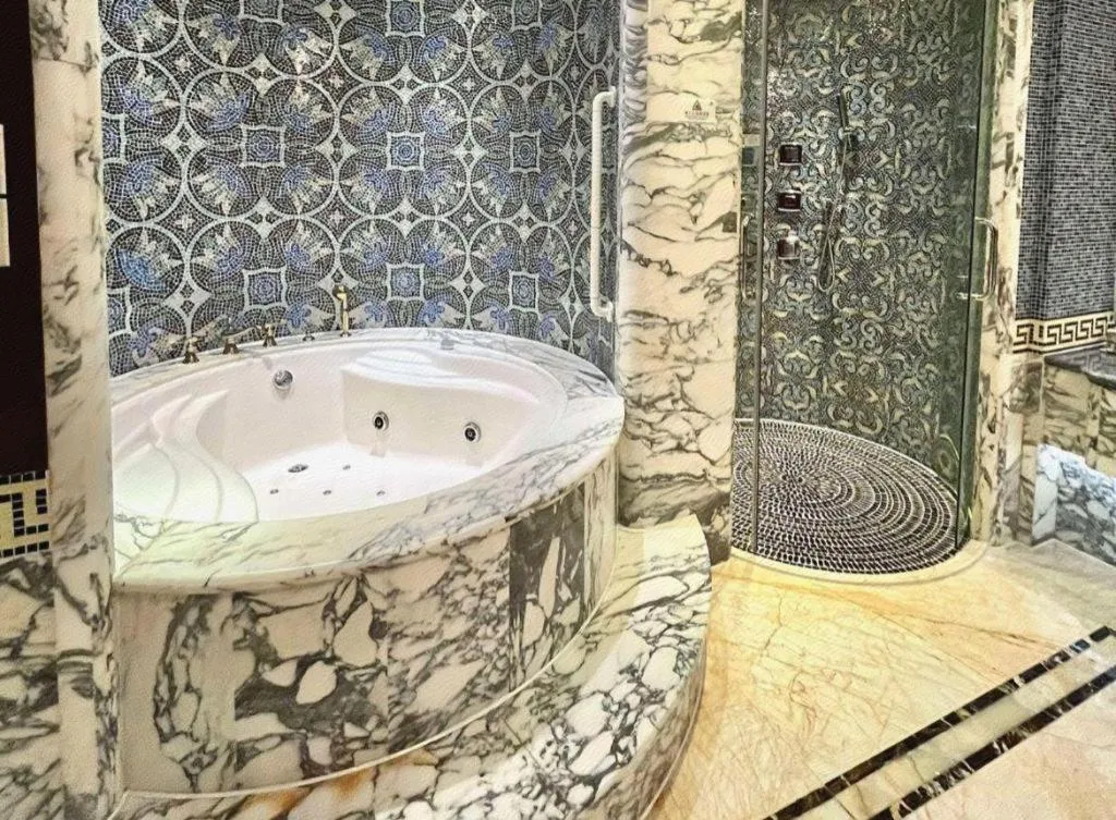 Tongxiang Inspirock Hotel