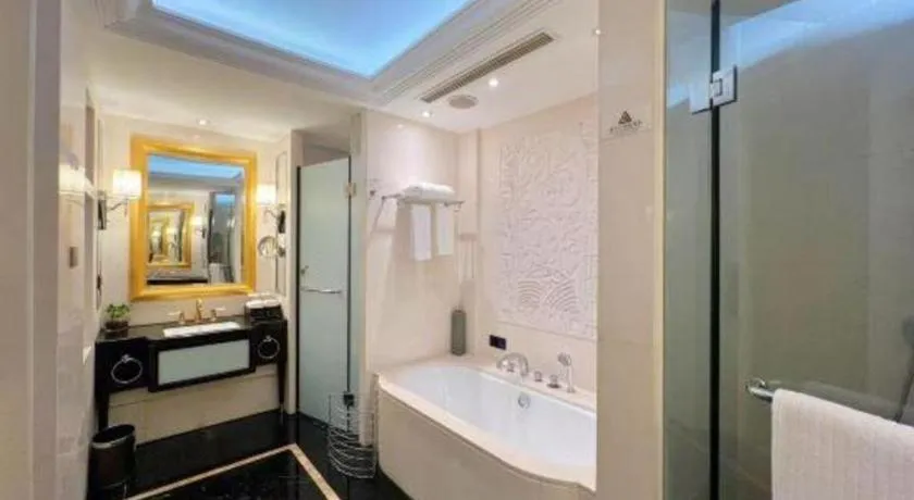 Tongxiang Inspirock Hotel