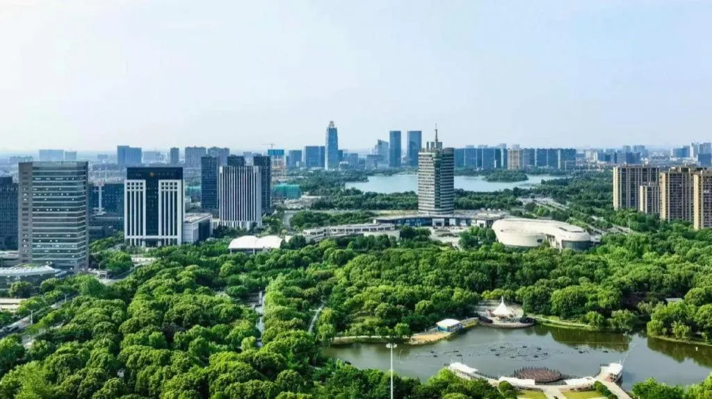 Tongxiang Inspirock Hotel