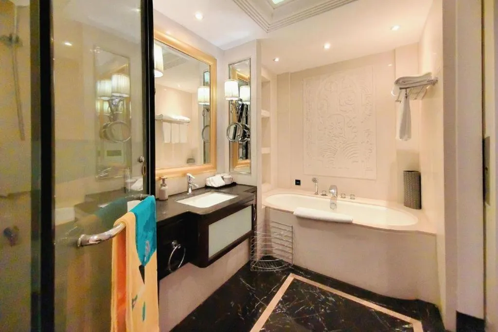 Tongxiang Inspirock Hotel