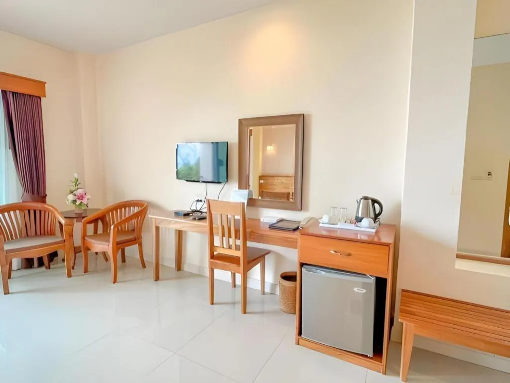 Royal Hill Satun Hotel