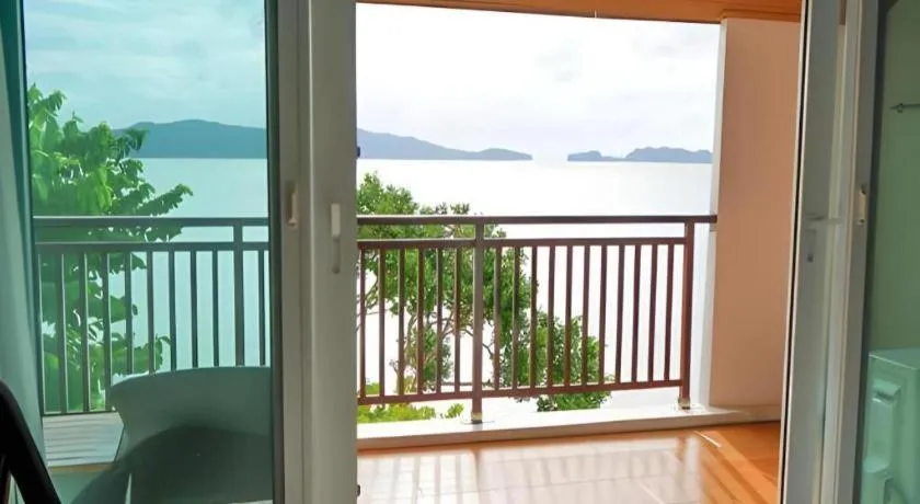 Royal Hill Satun Hotel