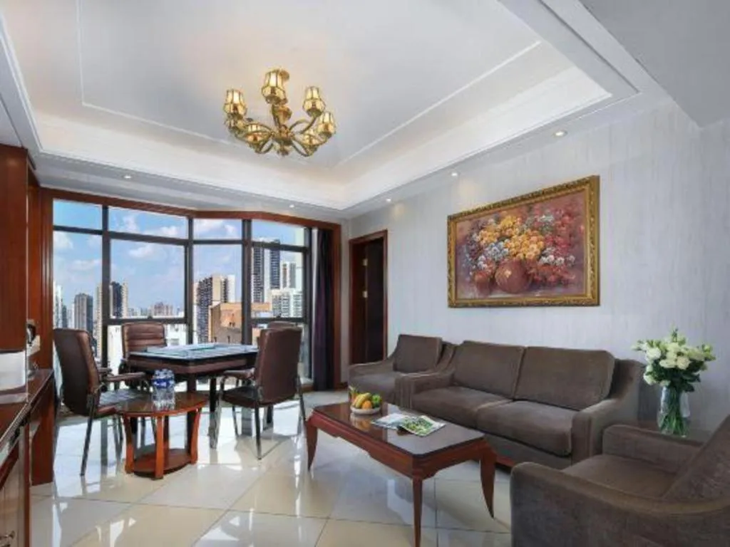 Vienna International Hotel Nanning Railway Station Mingxiu Road Metro Station