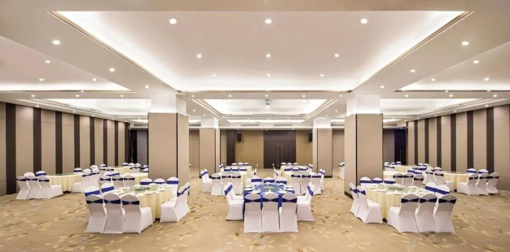 Vienna International Hotel Nanning Railway Station Mingxiu Road Metro Station