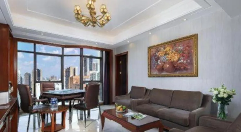 Vienna International Hotel Nanning Railway Station Mingxiu Road Metro Station